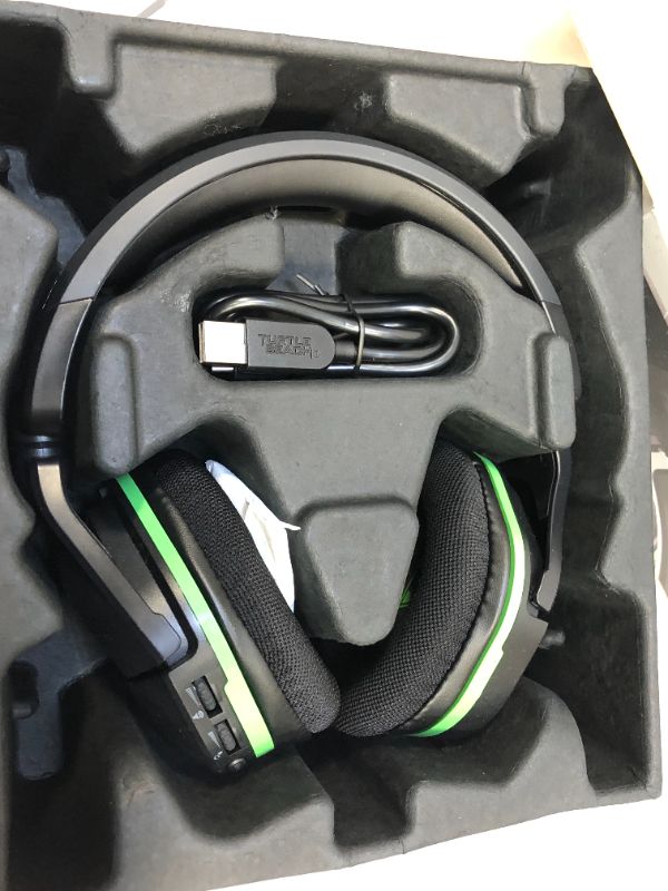 Photo 8 of Turtle Beach Stealth 600 Gen 2 Wireless Xbox Headset - Black