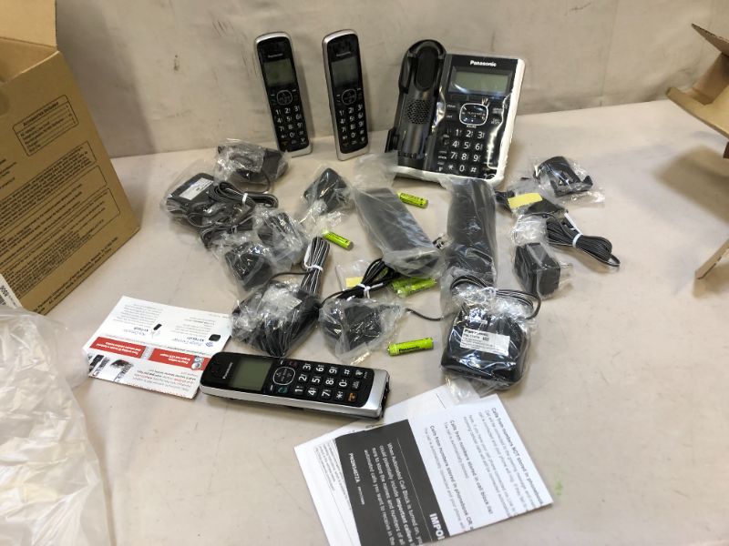 Photo 3 of Panasonic KX-TGF675 HD LINK2CELL Cordless Telephone with Digital Answering Machine  5 Handsets (BOX OPEN FOR PICTURE)