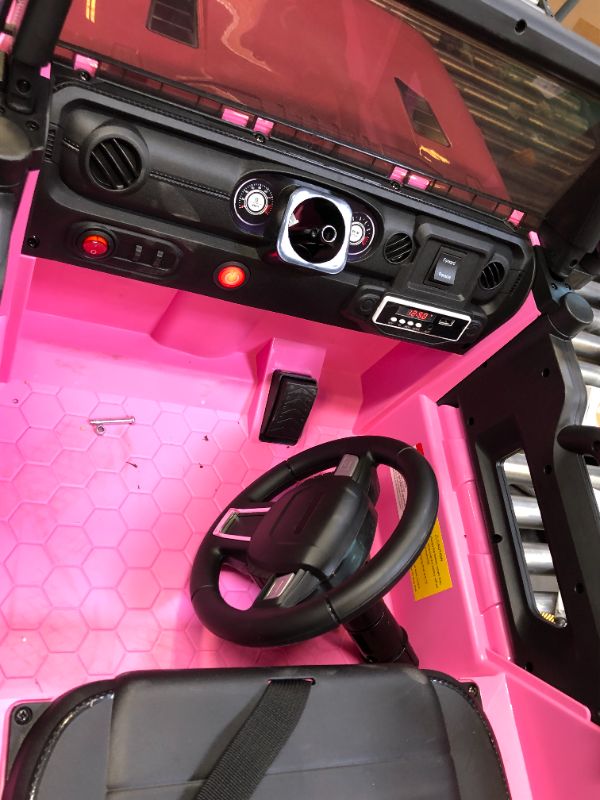 Photo 4 of Best Choice Products Kids 12V Ride On Truck, Battery Powered Toy Car w/ Spring Suspension, Remote Control, 3 Speeds, LED Lights, Bluetooth - Pink
steering is broken and wheel is unnattached - back handle bar broken and front windshield broken
