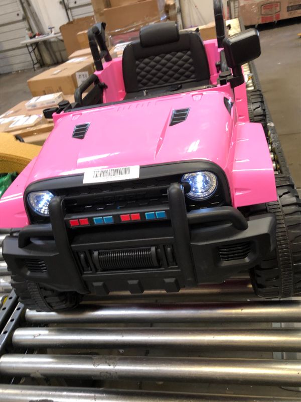 Photo 9 of Best Choice Products Kids 12V Ride On Truck, Battery Powered Toy Car w/ Spring Suspension, Remote Control, 3 Speeds, LED Lights, Bluetooth - Pink
steering is broken and wheel is unnattached - back handle bar broken and front windshield broken
