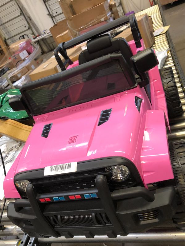 Photo 7 of Best Choice Products Kids 12V Ride On Truck, Battery Powered Toy Car w/ Spring Suspension, Remote Control, 3 Speeds, LED Lights, Bluetooth - Pink
steering is broken and wheel is unnattached - back handle bar broken and front windshield broken
