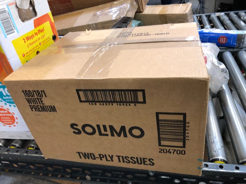 Photo 3 of Amazon Brand - Solimo Facial Tissues, 160 Tissues per Box (18 Flat Boxes)