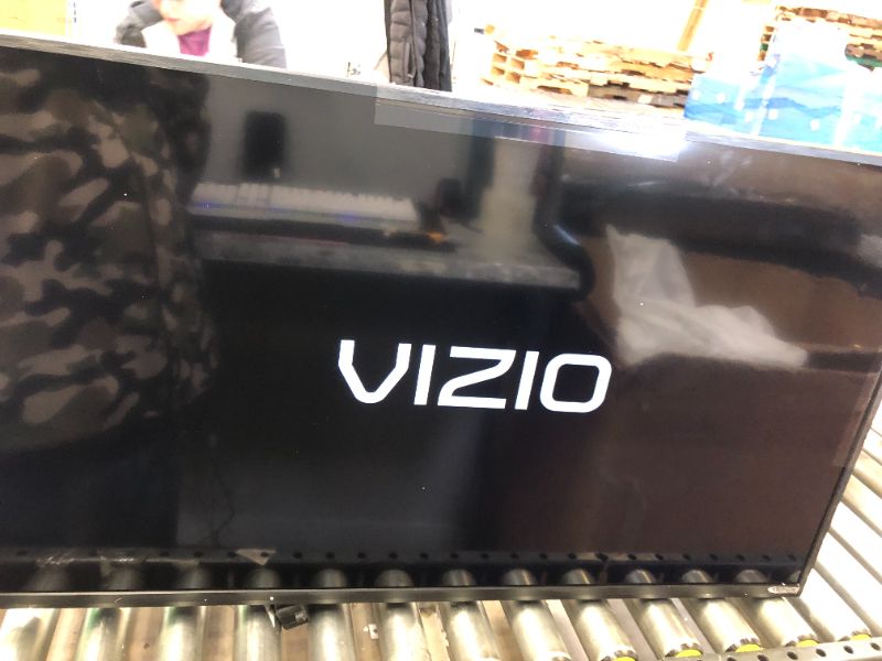 Photo 3 of VIZIO - 40" Class D-Series LED 1080P Smart TV