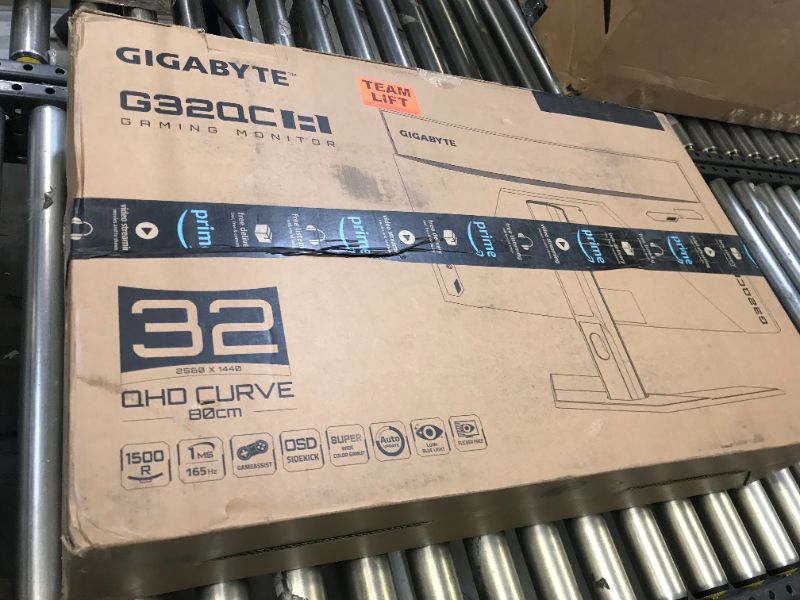 Photo 6 of GIGABYTE G32QC A (32" 165Hz 1440P Curved Gaming Monitor