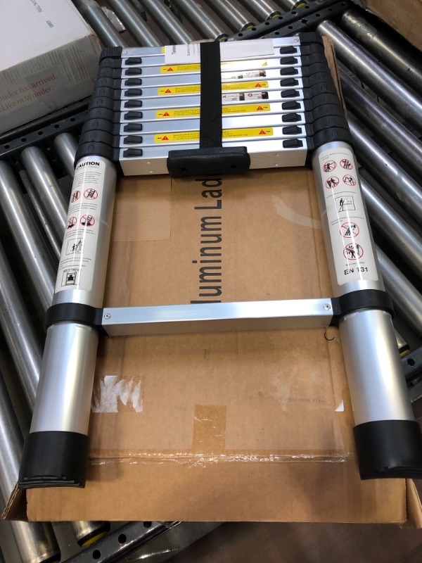 Photo 2 of 3.2M Aluminium Telescopic Ladder Extension Folding Ladders Portable 10.5FT with EN 131, Max. Load 330lbs/150kg, Lightweight Easy to Carry
