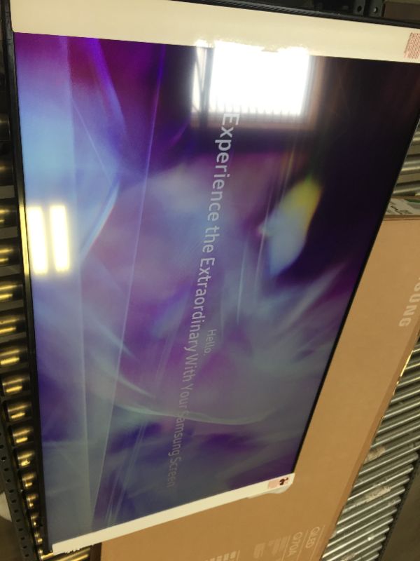 Photo 2 of Samsung - 55" Class Q70A Series QLED 4K UHD Smart Tizen TV