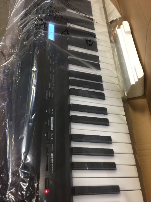 Photo 3 of Donner DEP-20 Beginner Digital Piano 88 Key Full Size Weighted Keyboard, Portable Electric Piano with Sustain Pedal, Power Supply