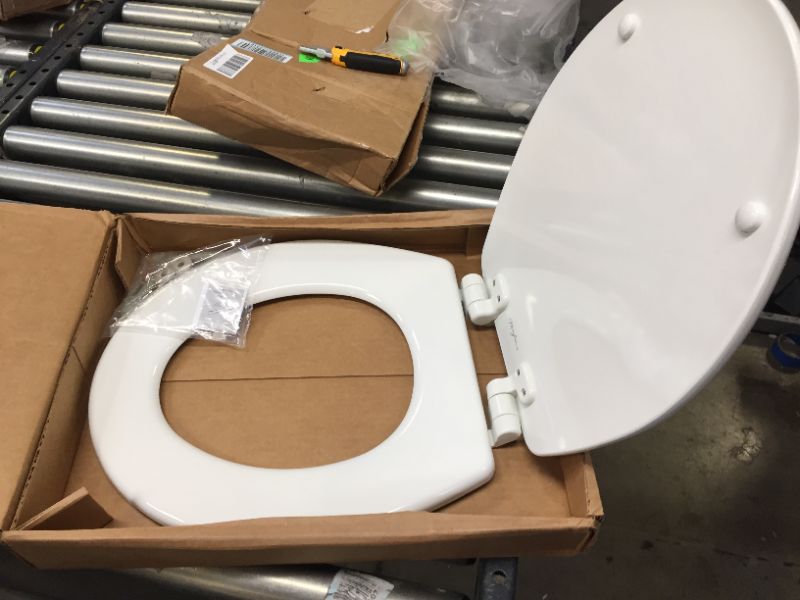 Photo 2 of Mayfair  Slow Close Round  White  Molded Wood  Toilet Seat