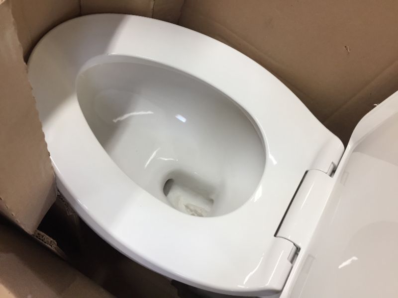 Photo 3 of American Standard Edgemere White Elongated Chair Height 2-Piece WaterSense Toilet 12-in Rough-In Size (ADA Compliant)
