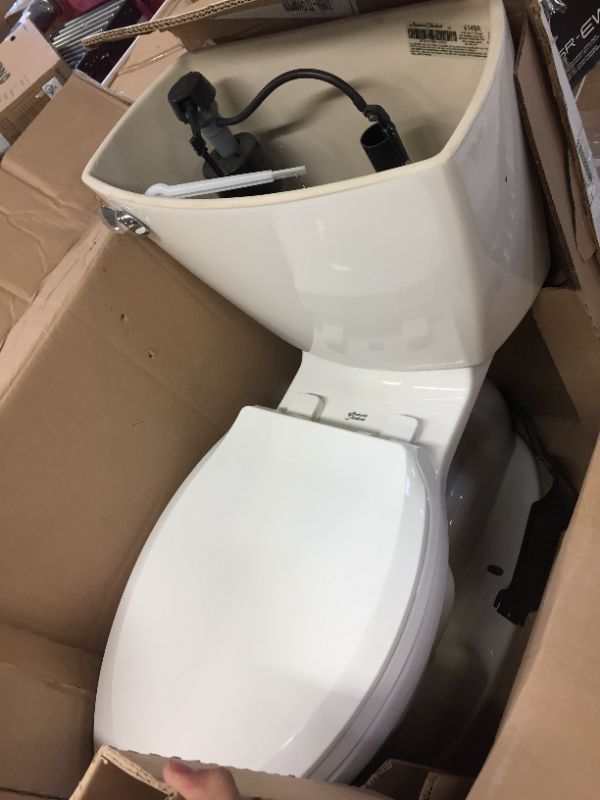 Photo 2 of American Standard Edgemere White Elongated Chair Height 2-Piece WaterSense Toilet 12-in Rough-In Size (ADA Compliant)
