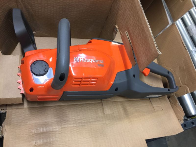 Photo 3 of Husqvarna 120i Battery Powered Chainsaw 14? #967098101 ( Battery not included ) 
