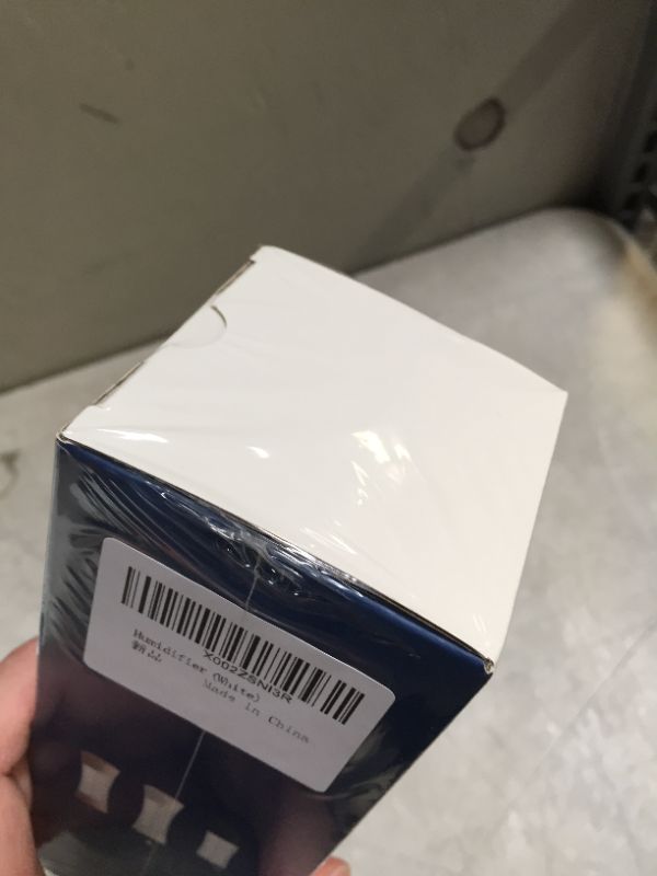 Photo 2 of WAWW Mini Humidifier Household Humidifier Car Air Purifier Desktop Cup-Shaped Humidifier Diffuser Top Fill Humidifier for Bedroom Home and Office(White) (factory sealed)
