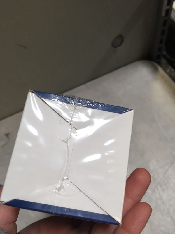 Photo 3 of WAWW Mini Humidifier Household Humidifier Car Air Purifier Desktop Cup-Shaped Humidifier Diffuser Top Fill Humidifier for Bedroom Home and Office(White) (factory sealed)
