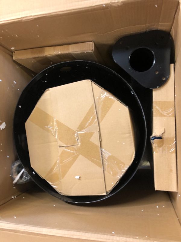 Photo 1 of Amazon Basics 46