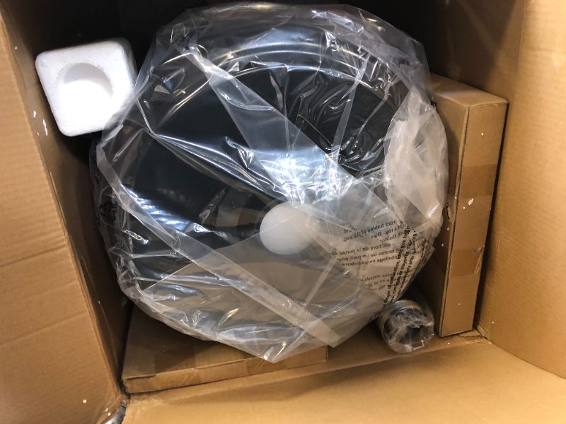 Photo 1 of Amazon Basics 46