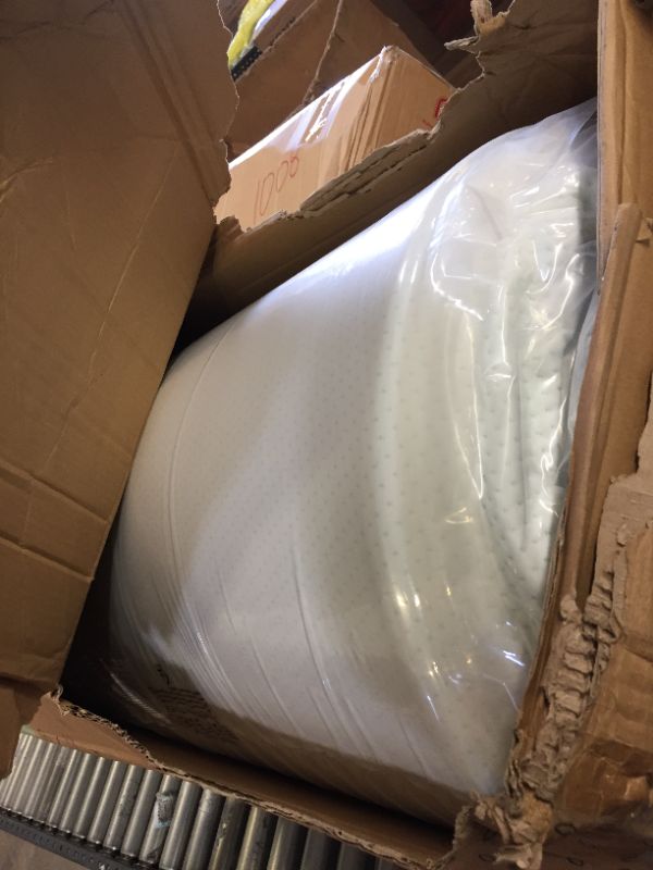 Photo 1 of Zinus 12 Inch Green Tea Memory Foam Mattress QUEEN / CertiPUR-US Certified / Bed-in-a-Box / Pressure Relieving BOX DAMAGED ONLY, STILL NEW SEALED