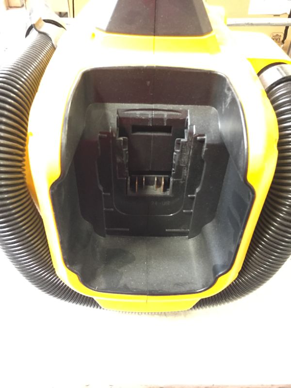 Photo 4 of DEWALT 20V MAX Wet-Dry Vacuum, Cordless (DCV580H)
VACUUM ONLY
ACCESORIES AND BATTERY MISSING 