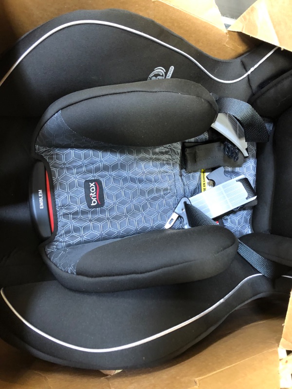 Photo 2 of BRITAX CONVERTIBLE CAR SEAT