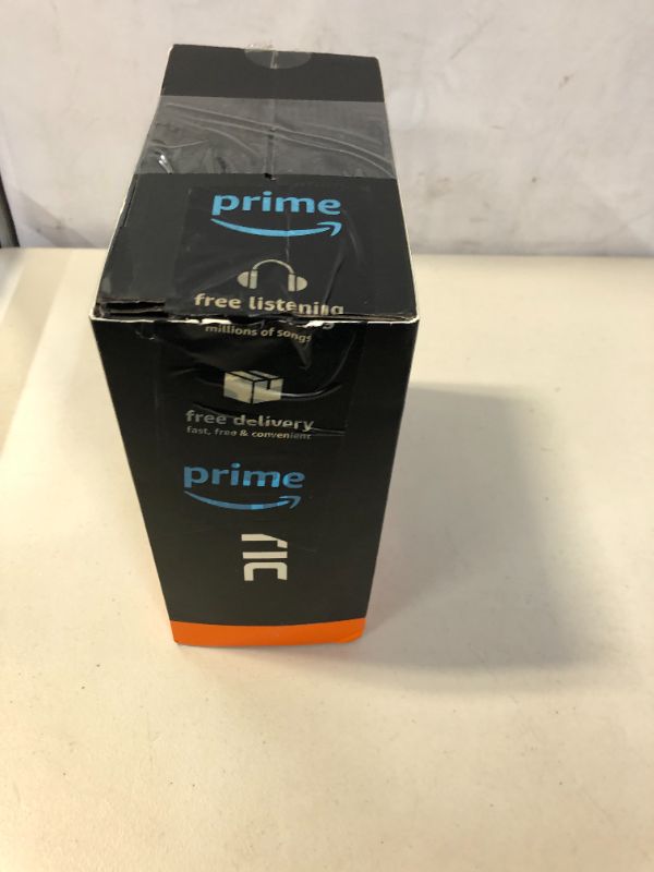 Photo 4 of Fnatic React Gaming Headset for Esports with 53mm Drivers, Metal Frame, Precise Stereo Sound, Broadcaster Detachable Microphone, 3.5mm Jack [PC, PS4, PS5, Xbox ONE, Xbox Series X] [Playstation_4] USED BUT LOOKS NEW, DAMAGES TO PACKAGING 
