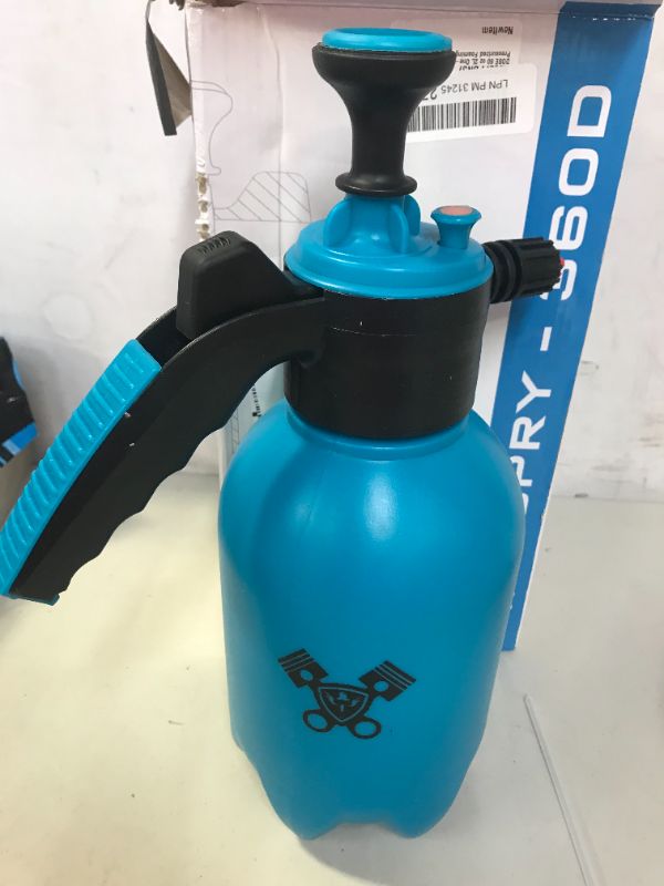 Photo 2 of DOSE 60 oz 2L One-Handed Portable Pump Pressurized Foaming Sprayer (MISSING SOME ACCESSORIES)
