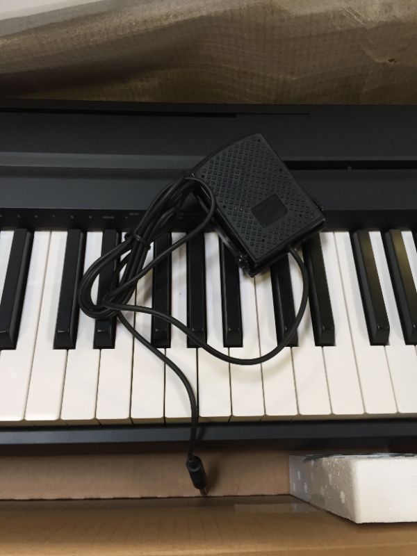 Photo 1 of Yamaha - Full-Size Keyboard with 88 Velocity-Sensitive Keys - Black