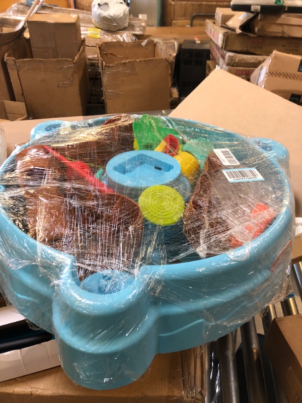 Photo 1 of Little Tikes Fish 'n Splash Water Table
