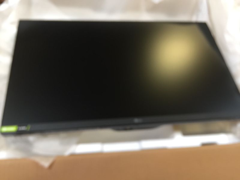 Photo 4 of LG 27GL83A-B 27 Inch Ultragear QHD IPS 1ms NVIDIA G-SYNC Compatible Gaming Monitor, Black