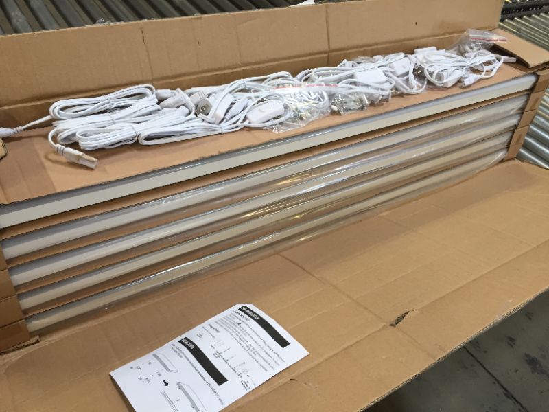 Photo 1 of 4 ft linkable wraparound light 10 pack