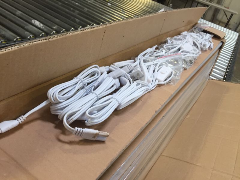 Photo 1 of 4 ft linkable wraparound light 10 pack