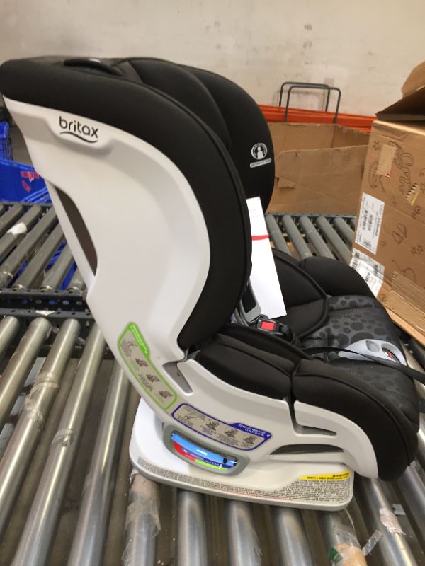 Photo 4 of Britax Marathon ClickTight Convertible Car Seat, Bubbles [Amazon Exclusive]
