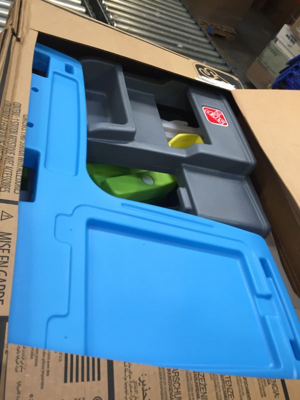 Photo 1 of Step2 Kids Great Creations 360 Junior Artists Plastic Art Center Desk Easel