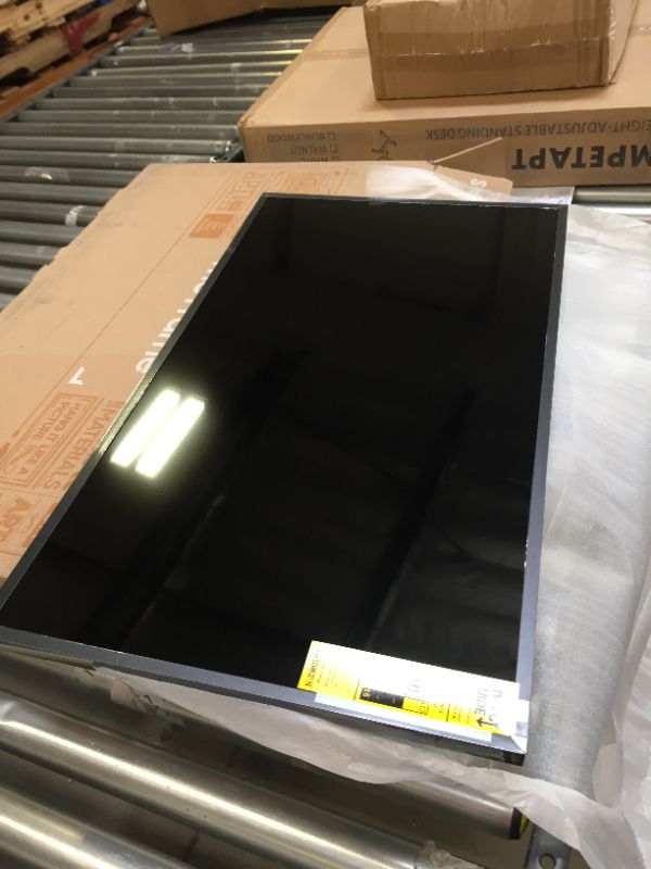 Photo 3 of SAMSUNG 32-inch Class FRAME QLED LS03 Series - FHD Dual LED Quantum HDR Smart TV with Alexa Built-in (QN32LS03TBFXZA