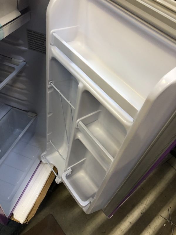 Photo 3 of RCA RFR321-Purple RFR320-PURPLE 3.2 Cu Ft Compact Fridge, Mini Refrigerator, Purple
