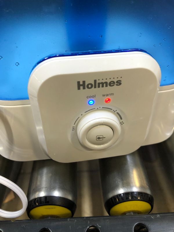 Photo 2 of Holmes HUL310-U-2 1 Gallon Ultrasonic Humidifier with Adjustable Mist, White
