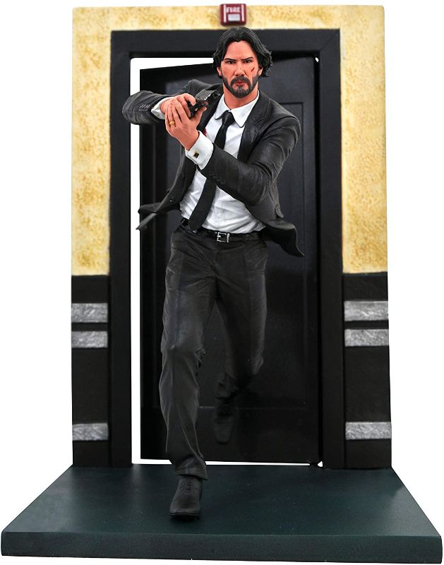 Photo 1 of DIAMOND SELECT TOYS John Wick Gallery: Chapter 1 PVC Figure, Multicolor, 9 inches
