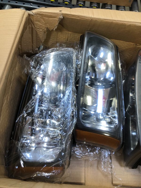 Photo 2 of DWVO Headlights Assembly Compatible with 2003-2006 Chevy Silverado Avalanche 1500 2500 3500 (Black Housing Clear Lens)
