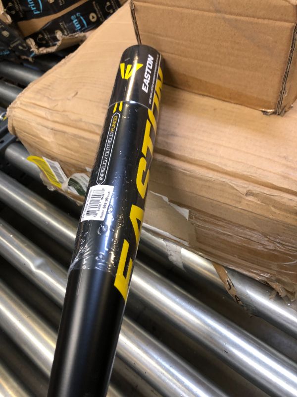 Photo 2 of Easton F4 Fungo -15 Baseball Bat, 35in 22oz, 1 Piece Aluminum Design, Pro Taper Grip, Infield Outfield Bat
