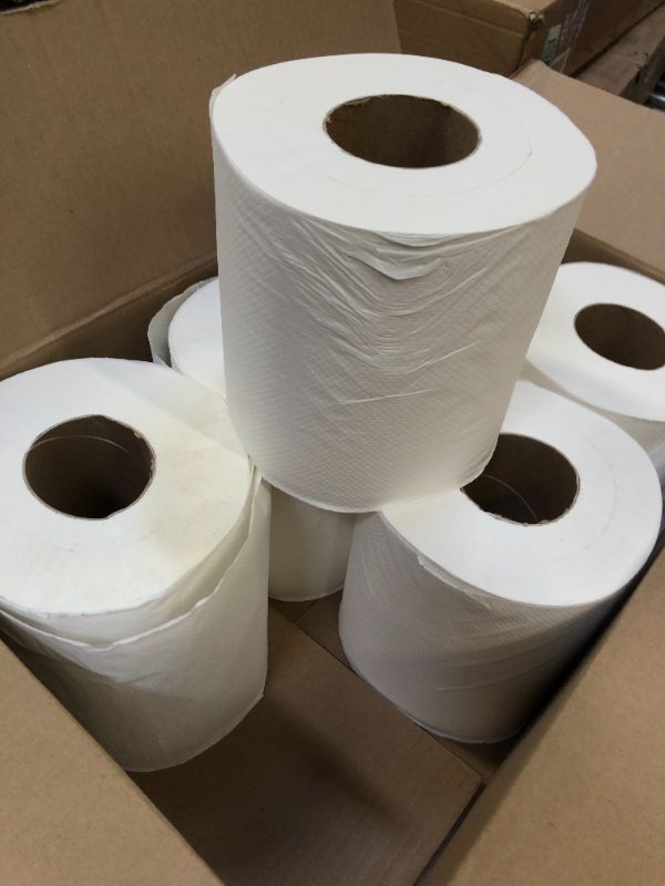 Photo 3 of Amazoncommercial Essentials Center Pull Towels 600 Towels Per Roll 6 Rolls
