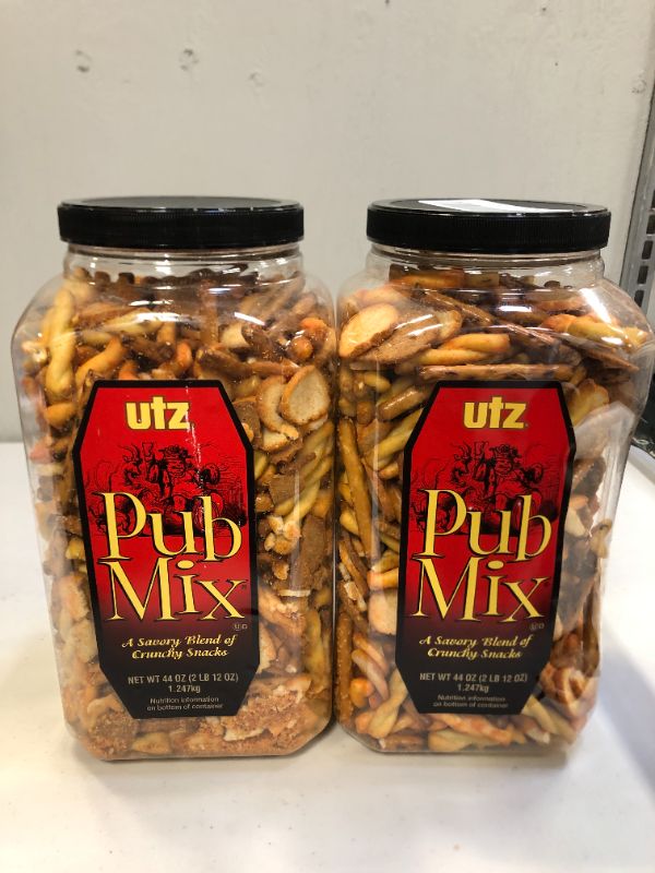 Photo 2 of 2 Utz Pub Mix - 44 Ounce Barrel 21FEB2022