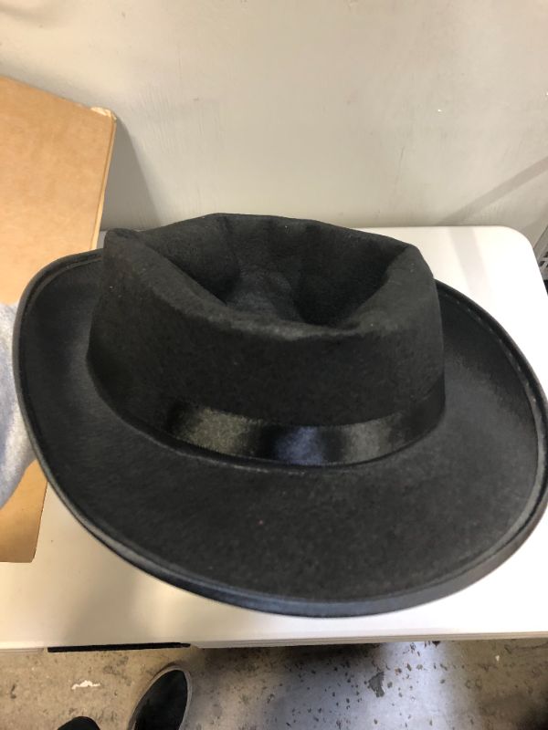 Photo 1 of Small top hat