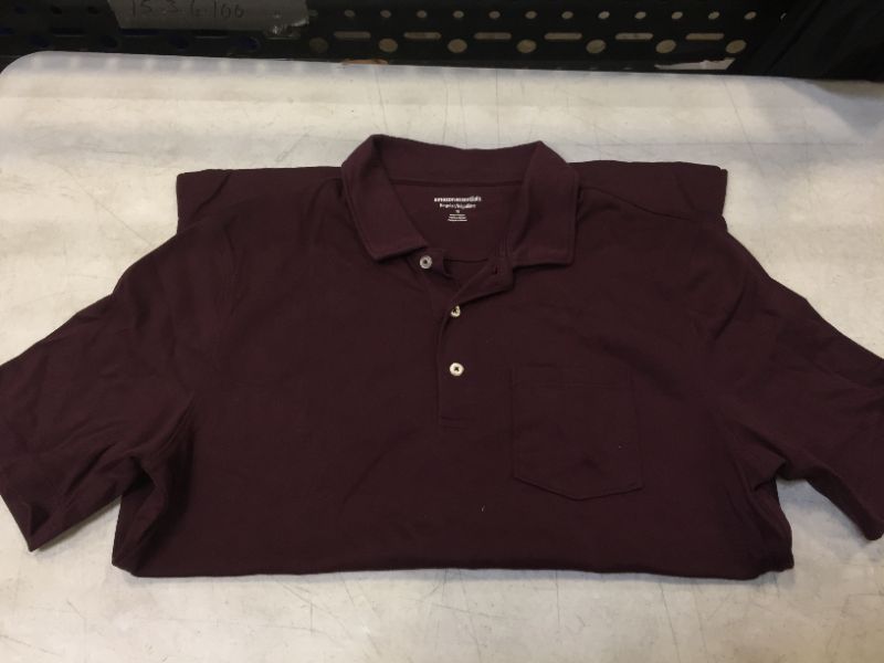 Photo 1 of Amazon Essentials Burgundy Regular Fit size M 