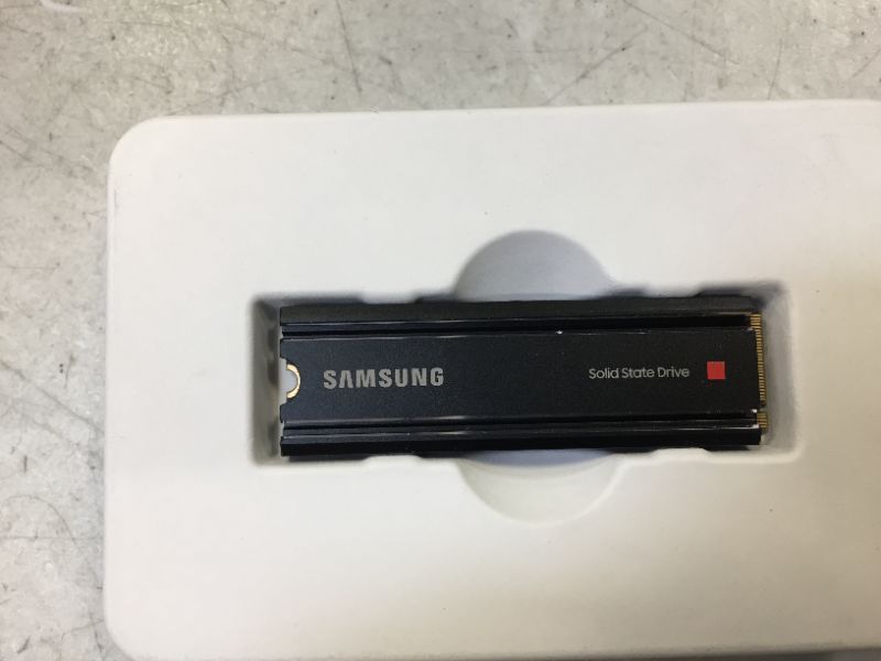 Photo 2 of Samsung Electronics 980 PRO SSD with Heatsink 2TB PCIe Gen 4 NVMe M.2 Internal Solid State Hard Drive, Heat Control, Max Speed, PS5 Compatible, MZ-V8P2T0