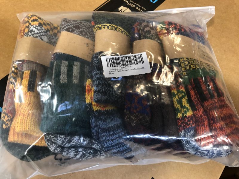 Photo 2 of justay 5 pairs winter womens wool socks vintage warm socks thick cozy socks knit casual crew socks size small