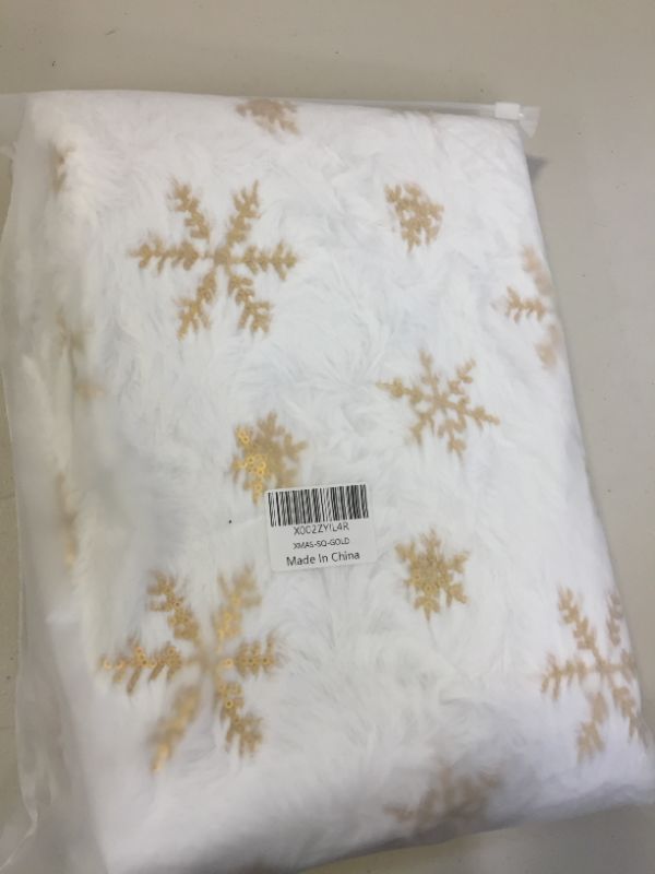 Photo 1 of ERWEICET 48 INCH CHRISTMAS TREE SKIRT
