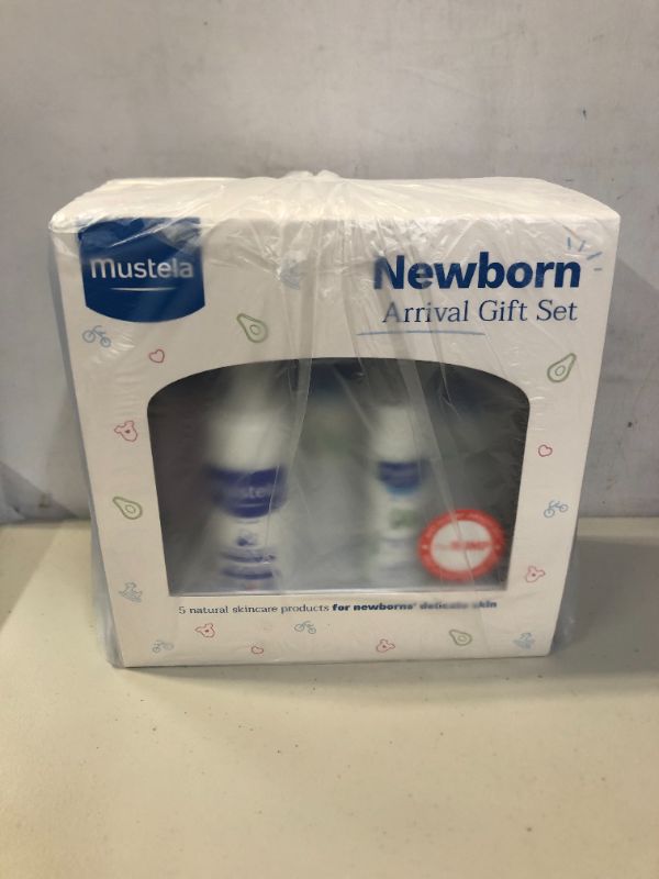 Photo 2 of Mustela Newborn Arrival Gift Set - Baby Skincare & Bath Time Essentials - Natural & Plant Based - 5 Items Set

