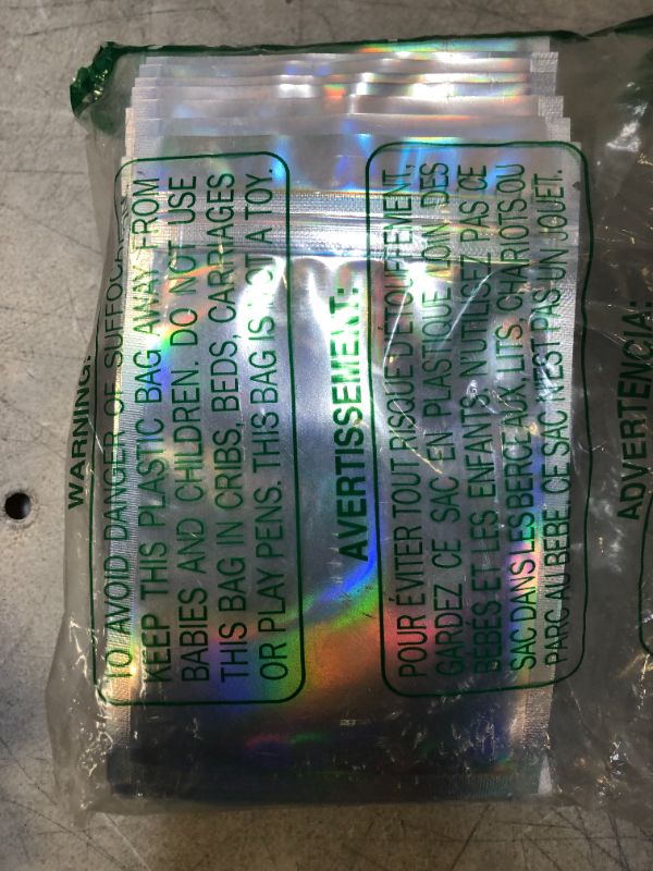 Photo 2 of 100 pcs resealable bags 4 by 6 inch holographic rainbow color 