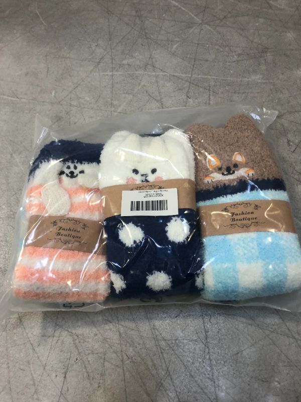 Photo 1 of Fashion boutique 3 pair socks OS fits most 