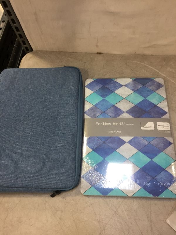 Photo 1 of Case for mac book 13 inch 
