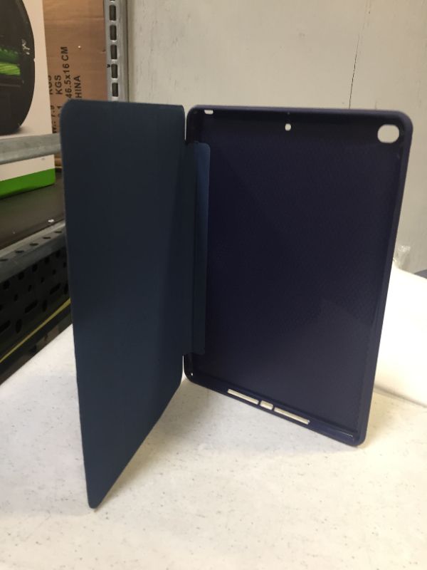 Photo 1 of 7in x 9in two tone tablet protector 