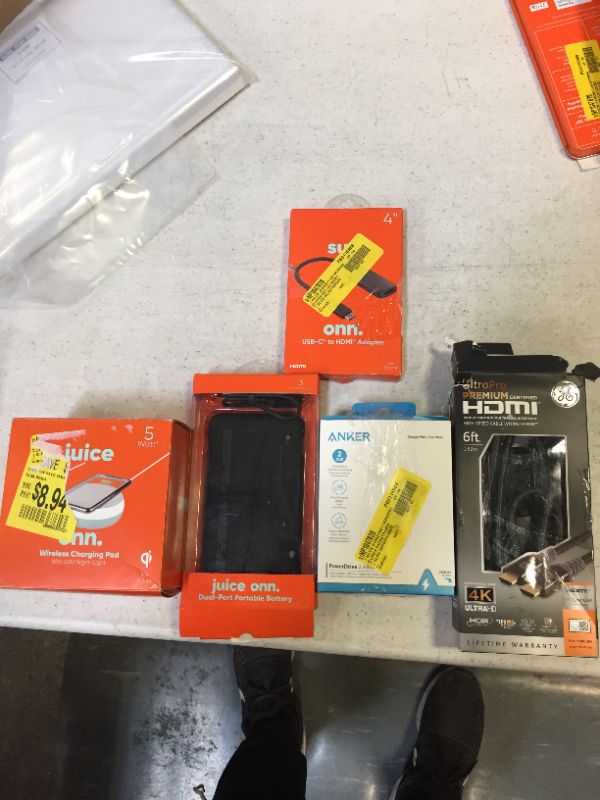 Photo 1 of Assorted technology bundle 5 pcs 